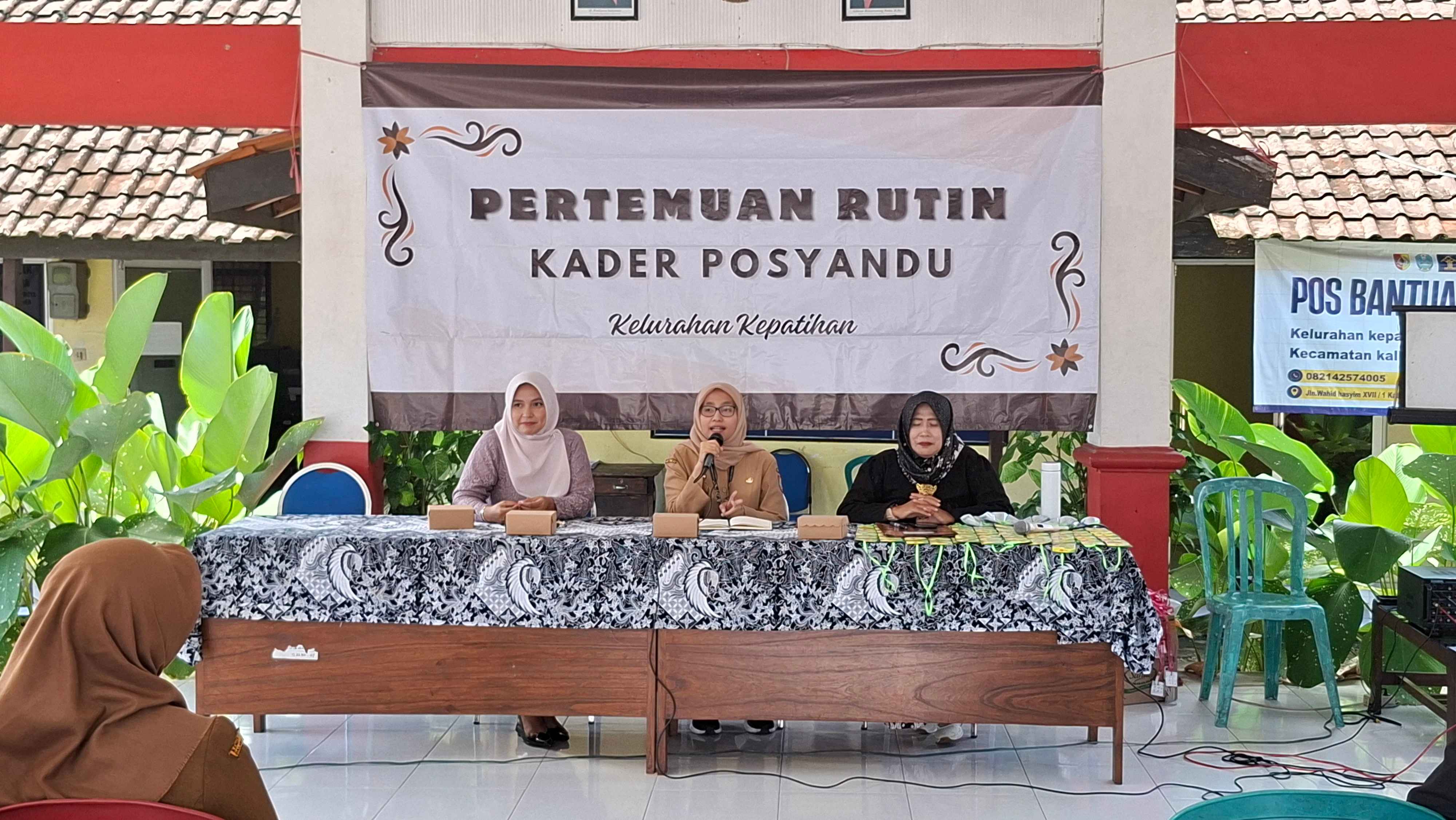 Kegiatan Rutin Bulanan, Kepala Puskesmas Jember Kidul Sosialisasikan UHC kepada Kader Posyandu